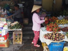 ベトナム　ホイアン市場