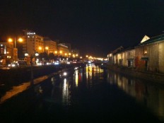 ライトアップされた小樽運河
